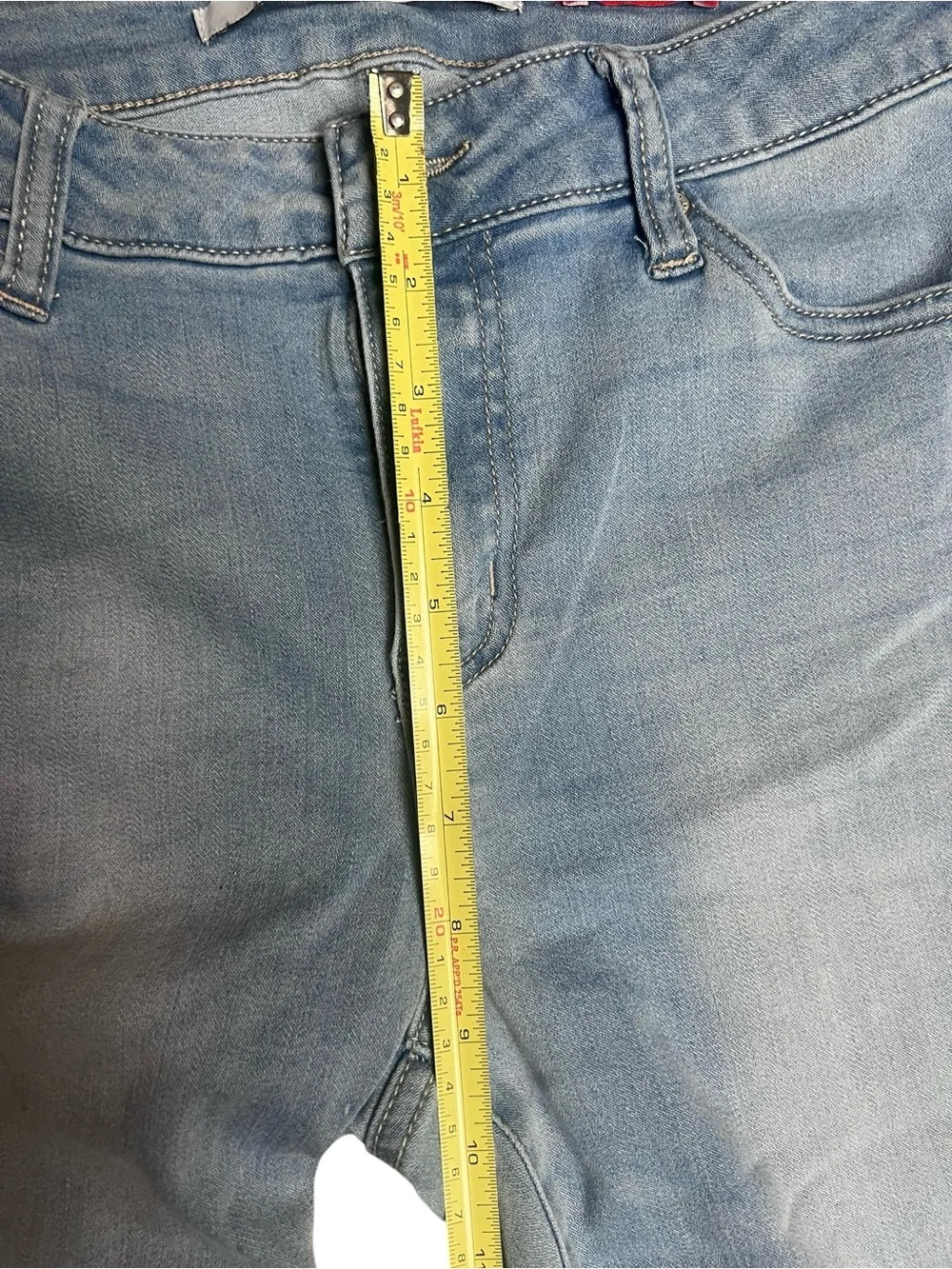 Celebrity Pink The Honey Light Wash Skinny Jeans 30x30